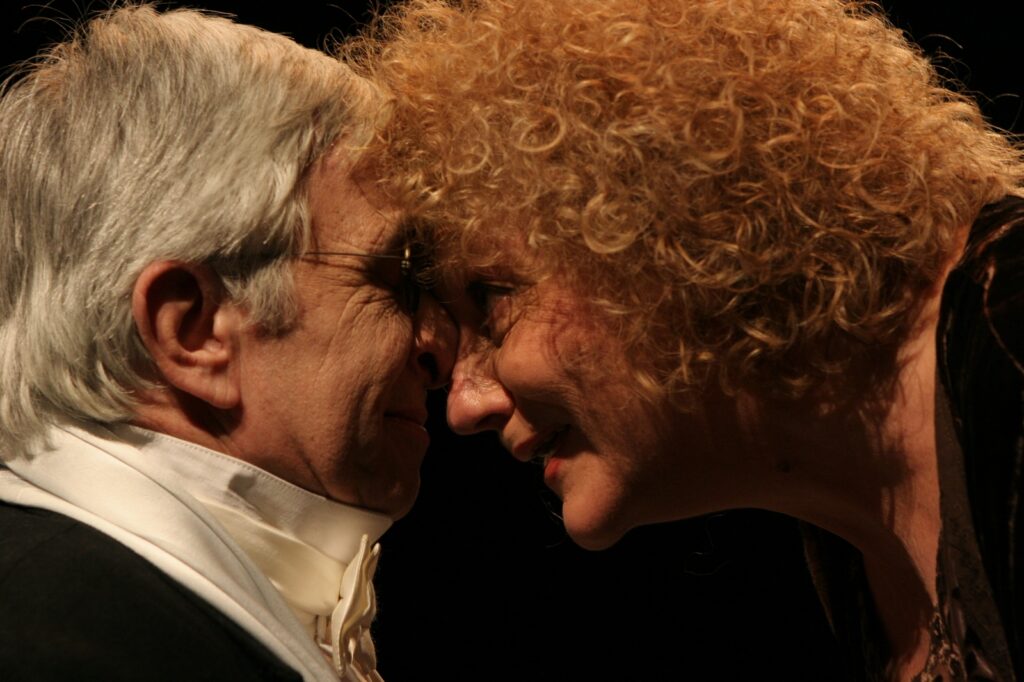 Galeb, Zdenko Botić i Neva Rošić