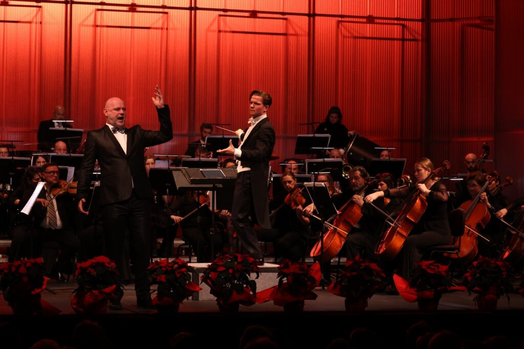 Novogodišnji koncert: Marko Fortunato, Valentin Egel, Riječki simfonijski orkestar; foto Dražen Šokčević