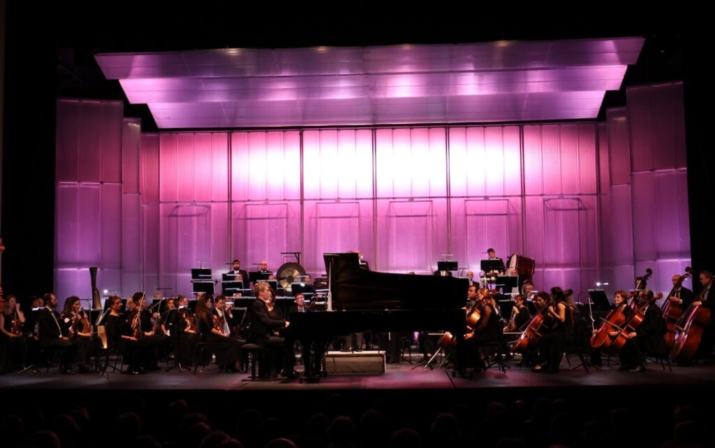 Koncert „Simfonijski Papandopulo“: Goran Filipec, Valentin Egel i Riječki simfonijski orkestar