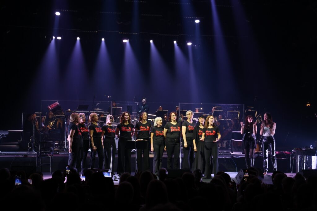 Koncert "Volim žene": zbor "Praksa", Ivanka Mazurkijević i Severina