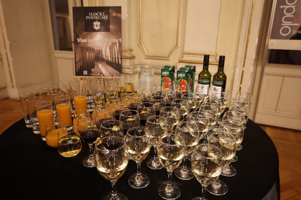 Domjenak nakon koncerta "Volim žene"