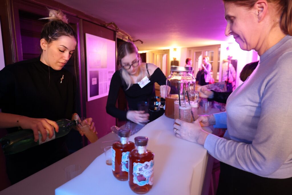 Domjenak nakon koncerta "Volim žene"