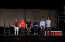 Izvedba predstave “A Place of Safety”: Alice Conti, Floriana Pati, Flavio Catalano, José Ricardo Peña, Nicola Borghesi, Miguel Duarte