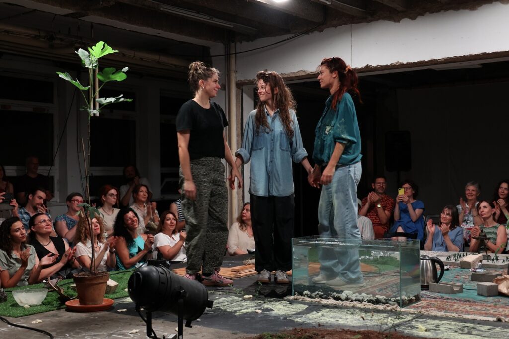 „Čvor“: Vanda Velagić, Klara Kovačić, Anja Sabol