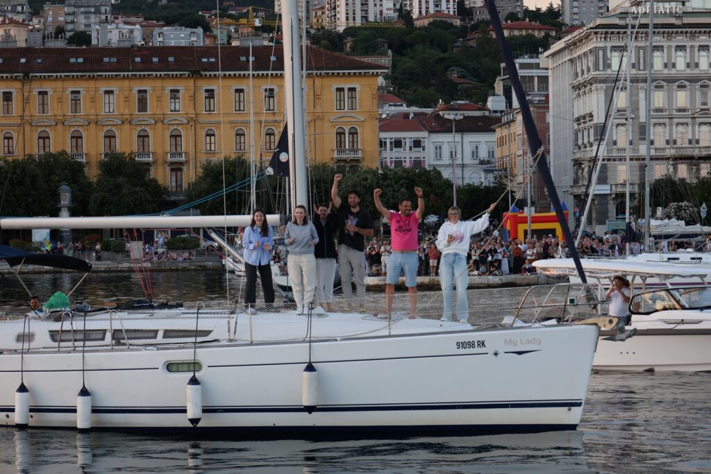 „Uplovimo s Fiumankom u Riječke ljetne noći“