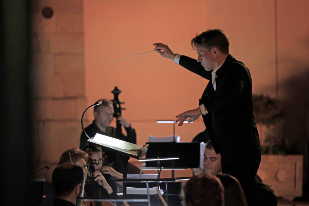 „Opera u plamenu“: Valentin Egel i Riječki simfonijski orkestar