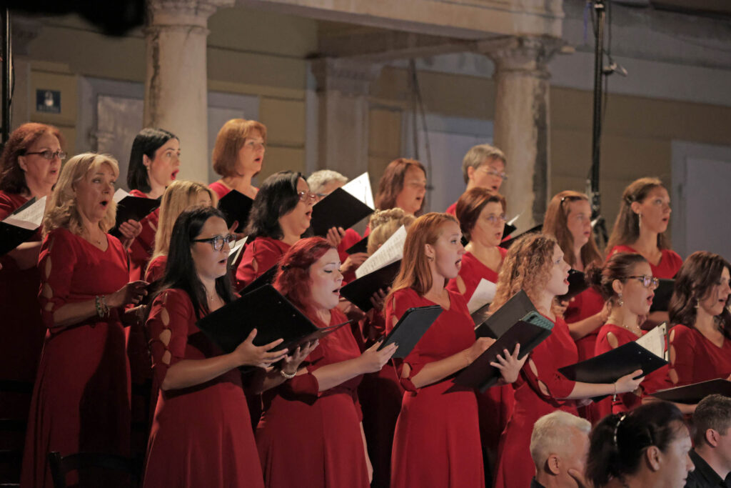 „Opera u plamenu“: Riječki operni zbor